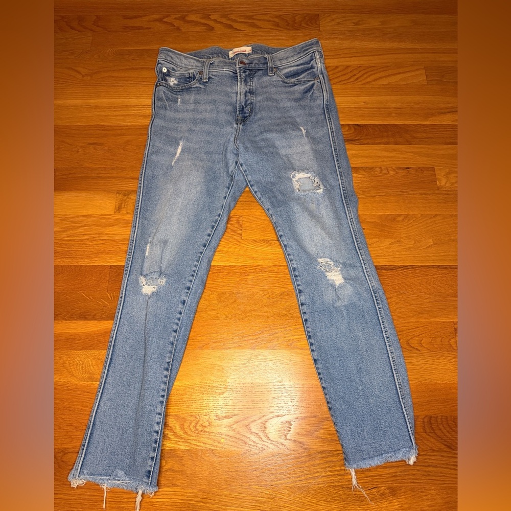 Gap 1969 High Rise Distressed Skinny Jeans Light Wash Raw Hem Size 31